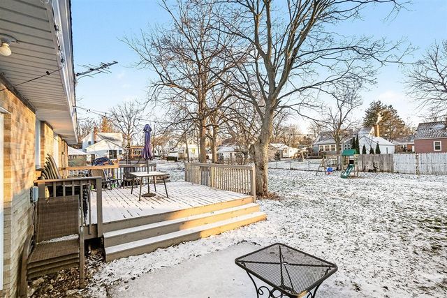 221 S Park Street, Zeeland, MI 49464