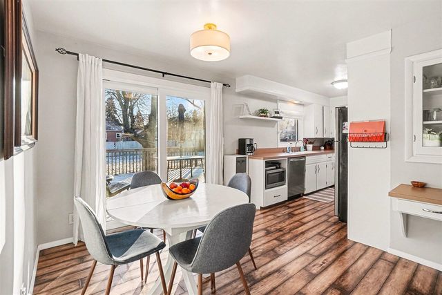 221 S Park Street, Zeeland, MI 49464