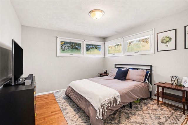 221 S Park Street, Zeeland, MI 49464