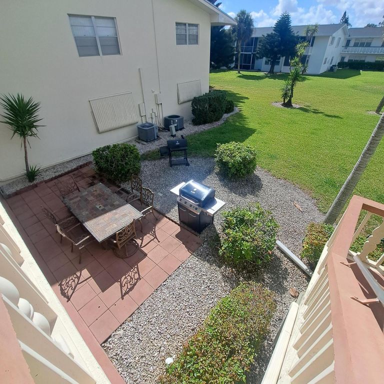 109 E Salisbury E, West Palm Beach, FL 33417