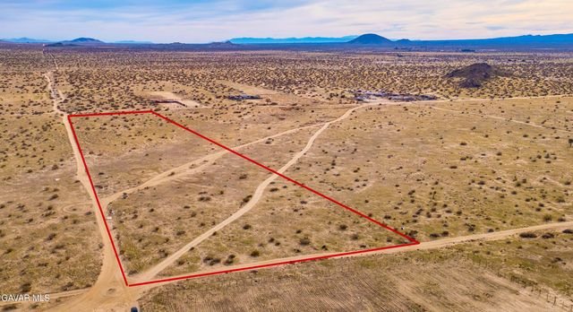 18200 E Avenue P, Lake Los Angeles, CA 93591