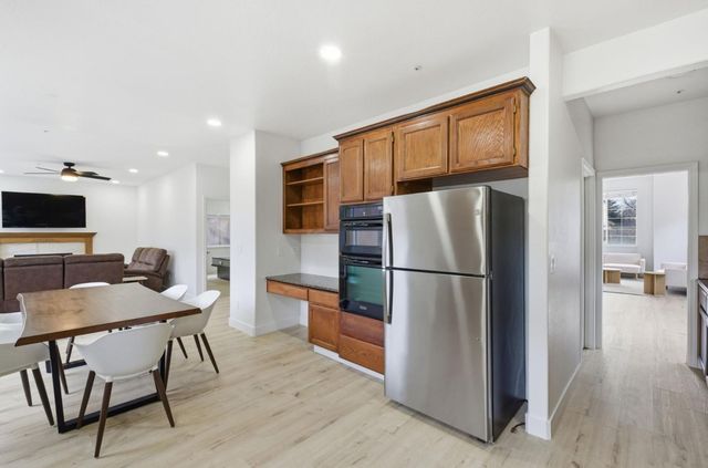 15 Cheswick Circle, Salinas, CA 93906