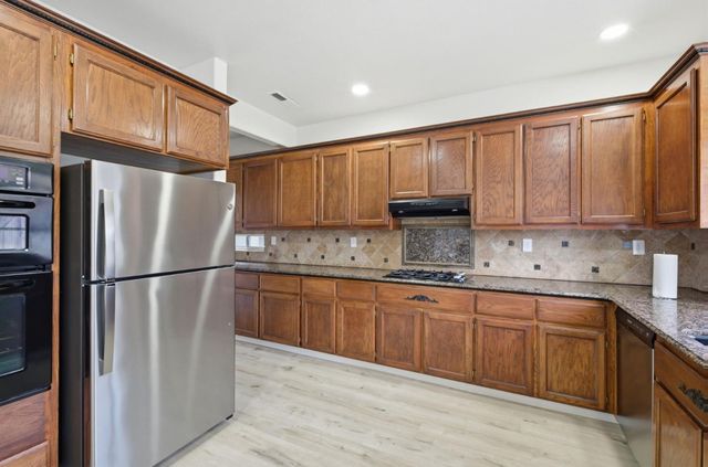 15 Cheswick Circle, Salinas, CA 93906