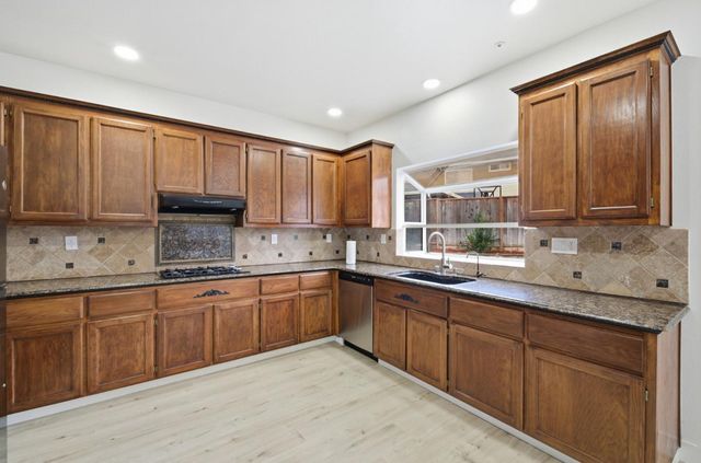 15 Cheswick Circle, Salinas, CA 93906