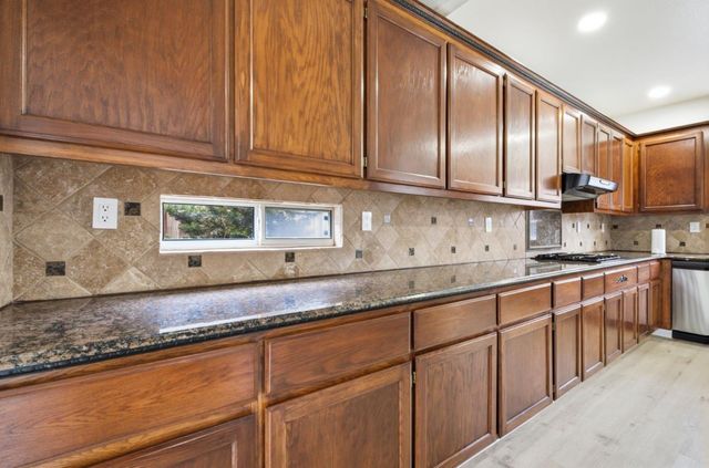 15 Cheswick Circle, Salinas, CA 93906