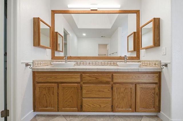 15 Cheswick Circle, Salinas, CA 93906