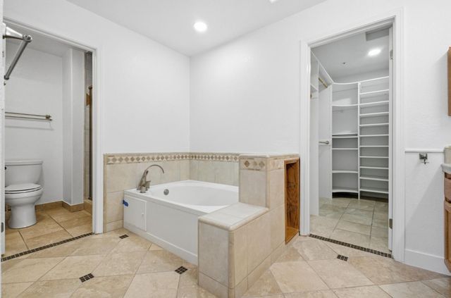 15 Cheswick Circle, Salinas, CA 93906