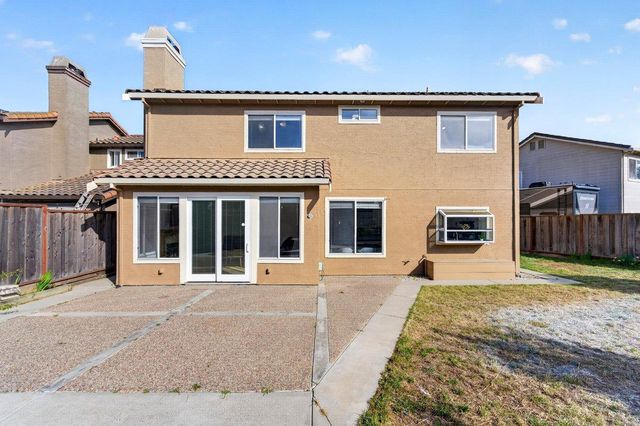 15 Cheswick Circle, Salinas, CA 93906