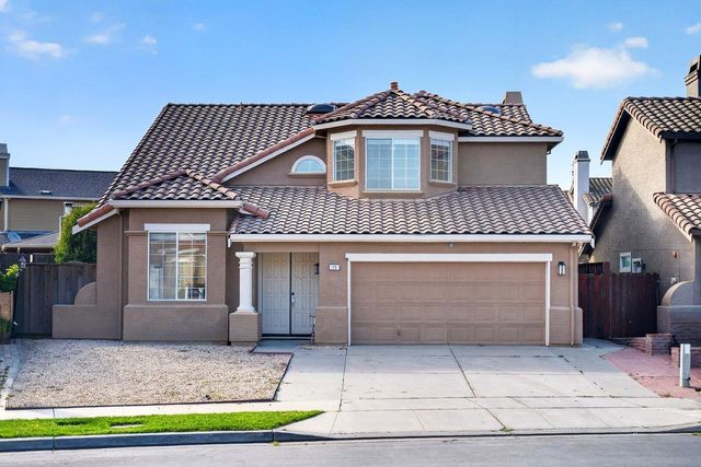 15 Cheswick Circle, Salinas, CA 93906