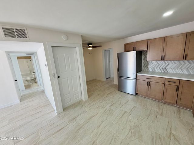 338 E MARILYN Avenue, Mesa, AZ 85210