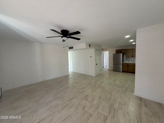 338 E MARILYN Avenue, Mesa, AZ 85210