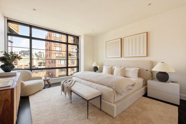 150 Charles St Apt 7CS, New York City, NY 10014