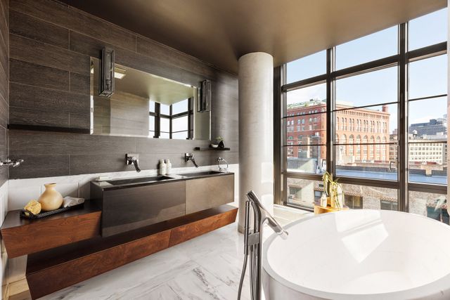 150 Charles St Apt 7CS, New York City, NY 10014