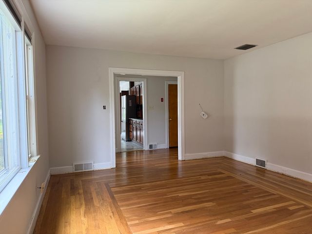 579 Church Street, Northbridge, MA 01588