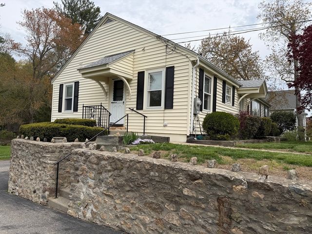 579 Church Street, Northbridge, MA 01588