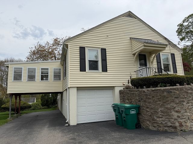 579 Church Street, Northbridge, MA 01588