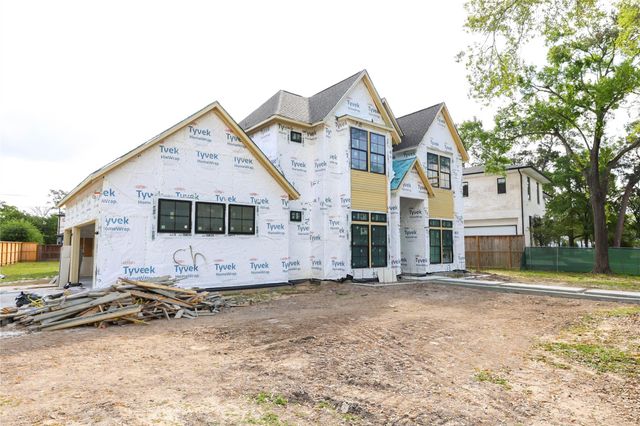 752 W 43rd Street, Houston, TX 77018