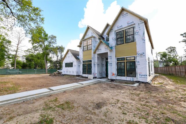 752 W 43rd Street, Houston, TX 77018