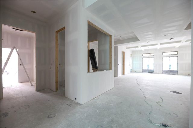 752 W 43rd Street, Houston, TX 77018