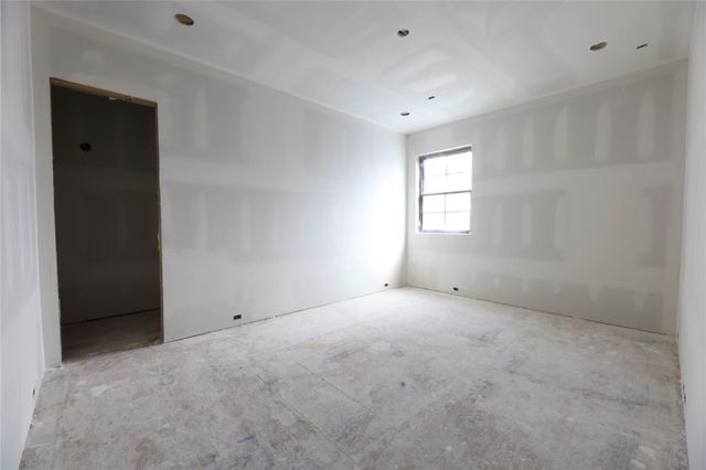 752 W 43rd Street, Houston, TX 77018