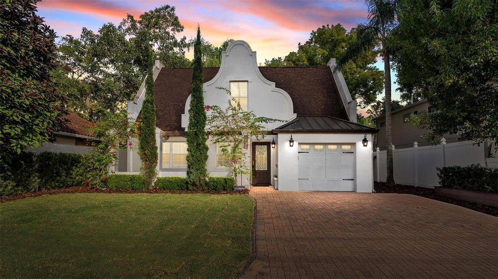 Image 2 of property listing at 1231 POINSETTIA AVENUE, Orlando, FL 32804