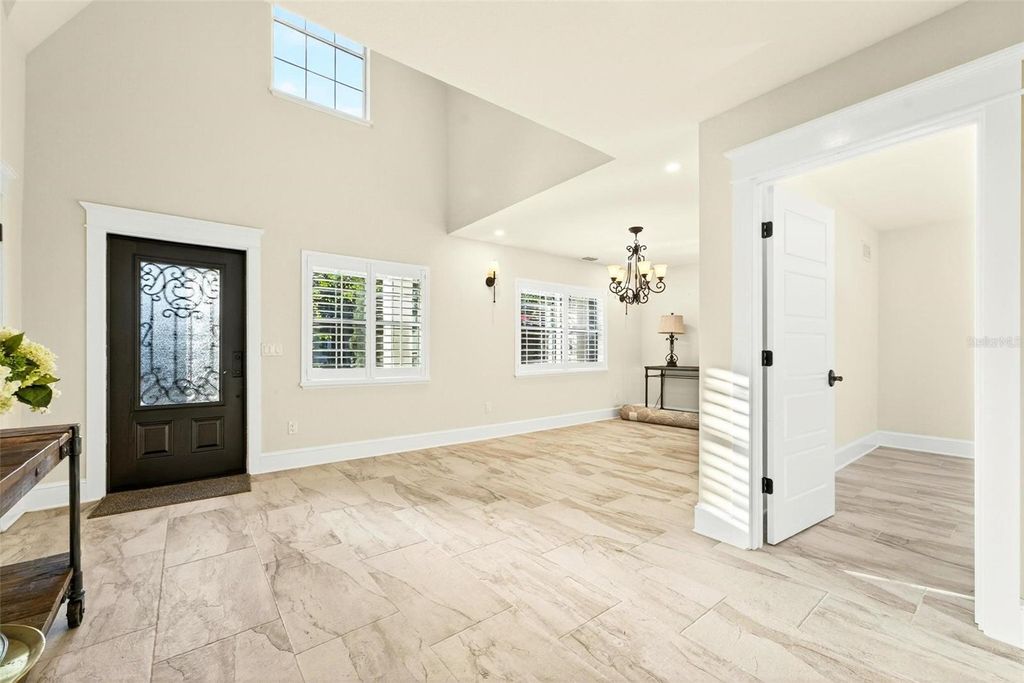 Image 11 of property listing at 1231 POINSETTIA AVENUE, Orlando, FL 32804