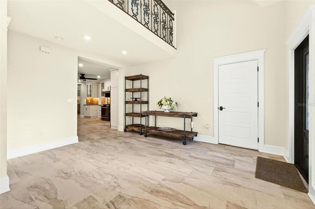 Image 12 of property listing at 1231 POINSETTIA AVENUE, Orlando, FL 32804