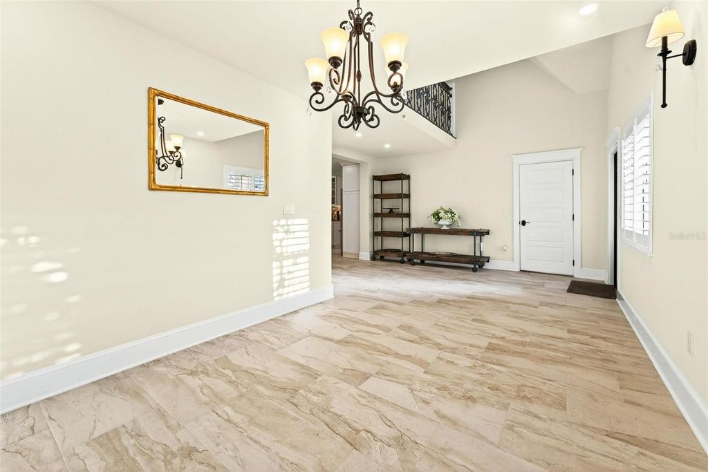 Image 14 of property listing at 1231 POINSETTIA AVENUE, Orlando, FL 32804