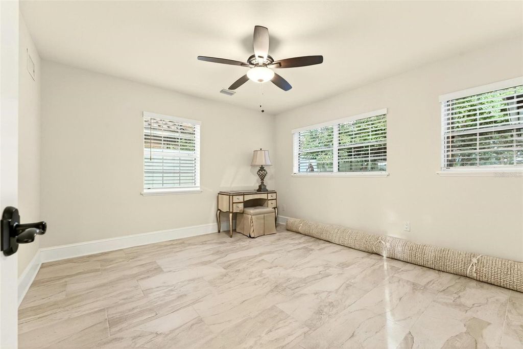 Image 16 of property listing at 1231 POINSETTIA AVENUE, Orlando, FL 32804