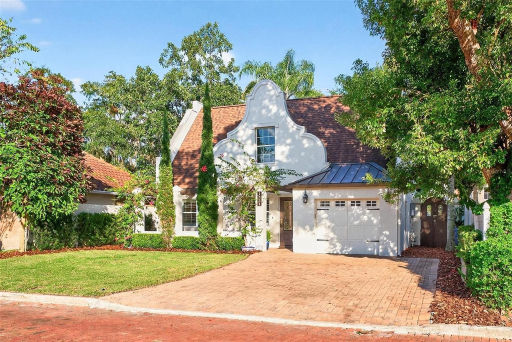 Image 5 of property listing at 1231 POINSETTIA AVENUE, Orlando, FL 32804