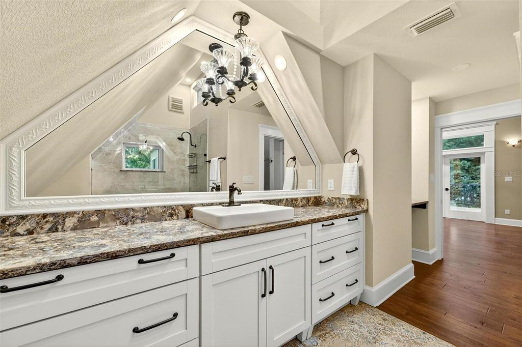 Image 49 of property listing at 1231 POINSETTIA AVENUE, Orlando, FL 32804