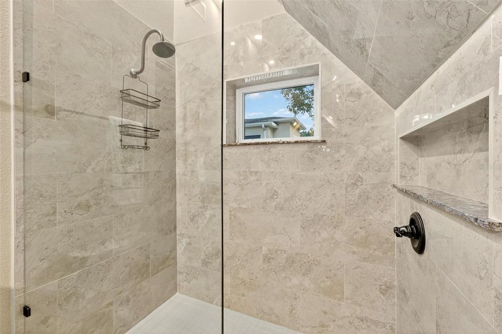 Image 50 of property listing at 1231 POINSETTIA AVENUE, Orlando, FL 32804