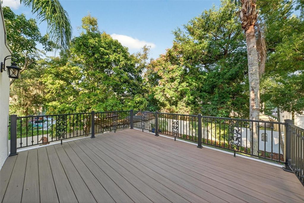 Image 57 of property listing at 1231 POINSETTIA AVENUE, Orlando, FL 32804