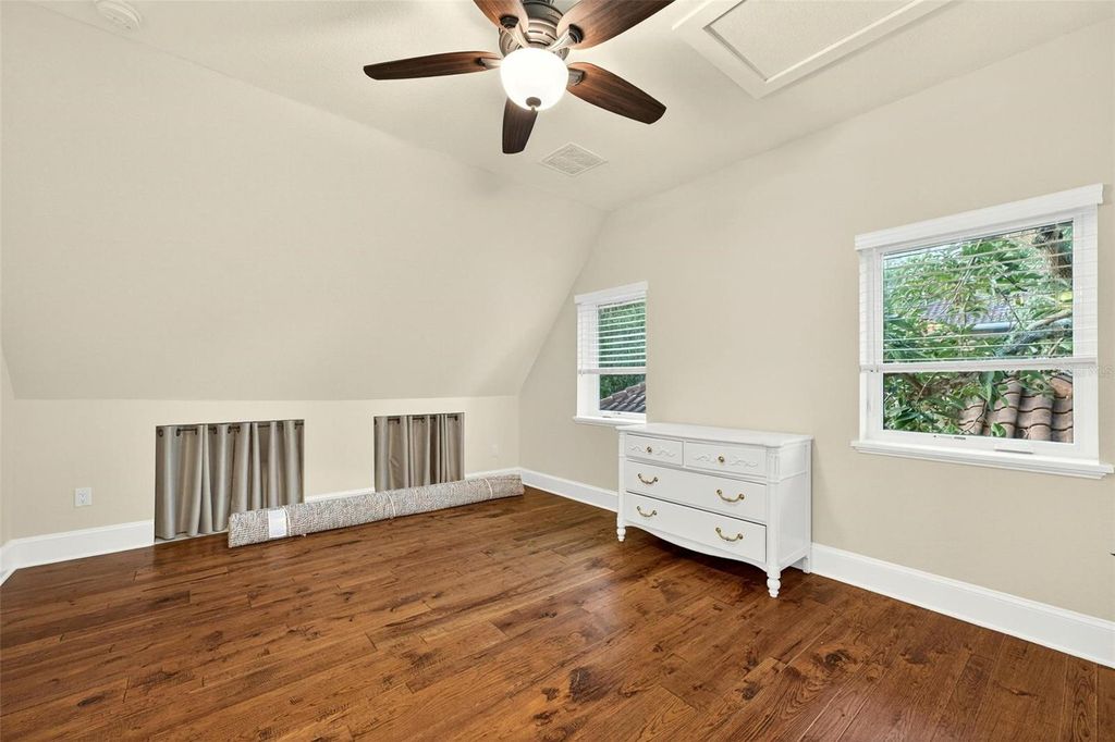 Image 61 of property listing at 1231 POINSETTIA AVENUE, Orlando, FL 32804