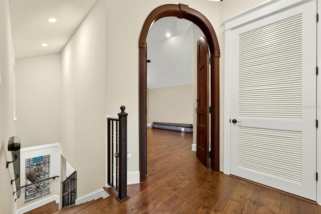 Image 65 of property listing at 1231 POINSETTIA AVENUE, Orlando, FL 32804