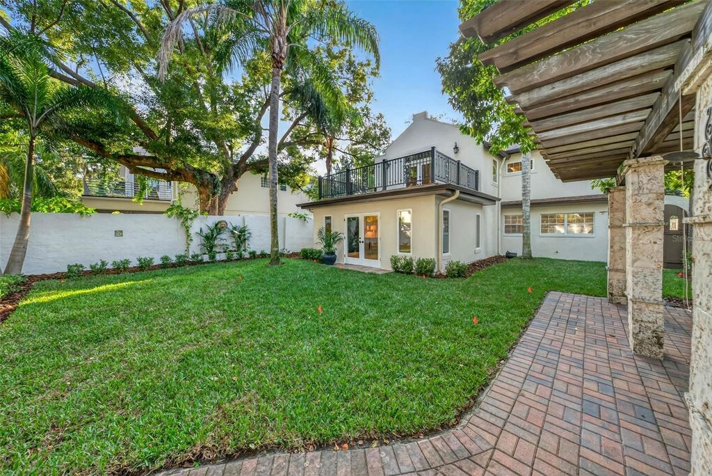 Image 73 of property listing at 1231 POINSETTIA AVENUE, Orlando, FL 32804