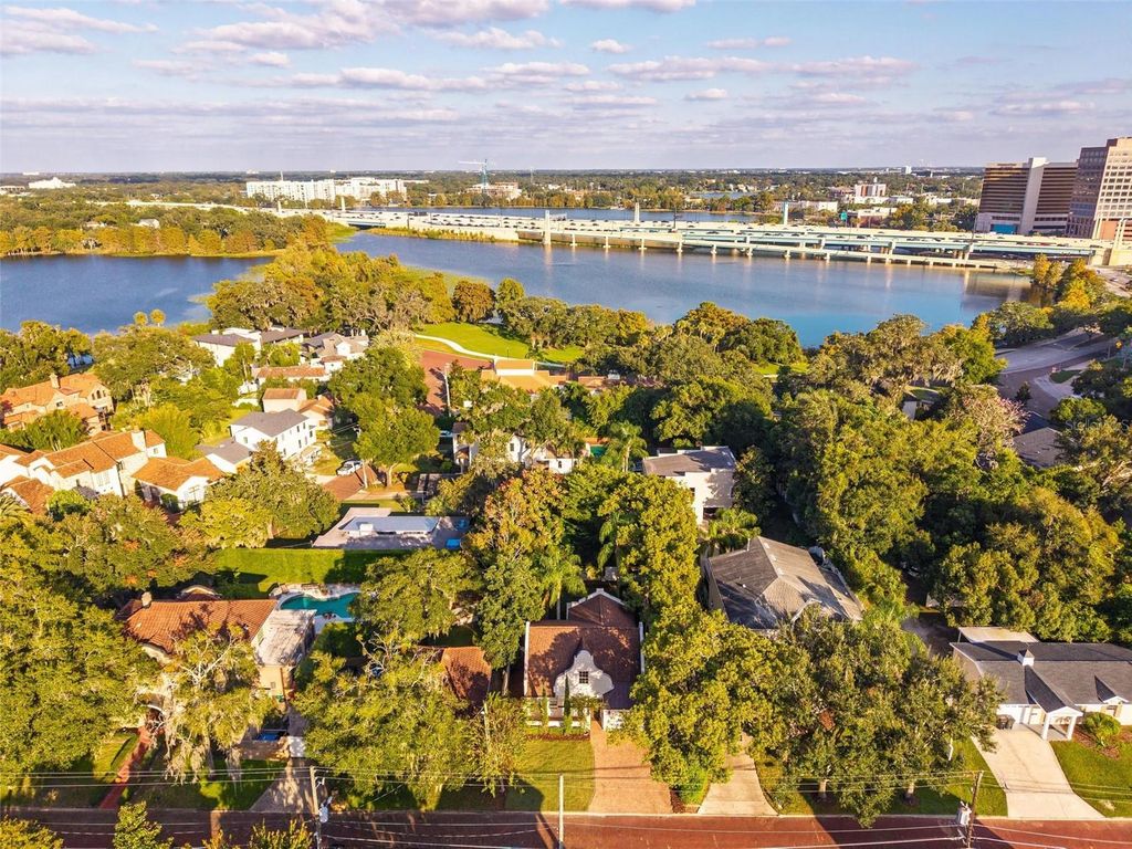 Image 76 of property listing at 1231 POINSETTIA AVENUE, Orlando, FL 32804