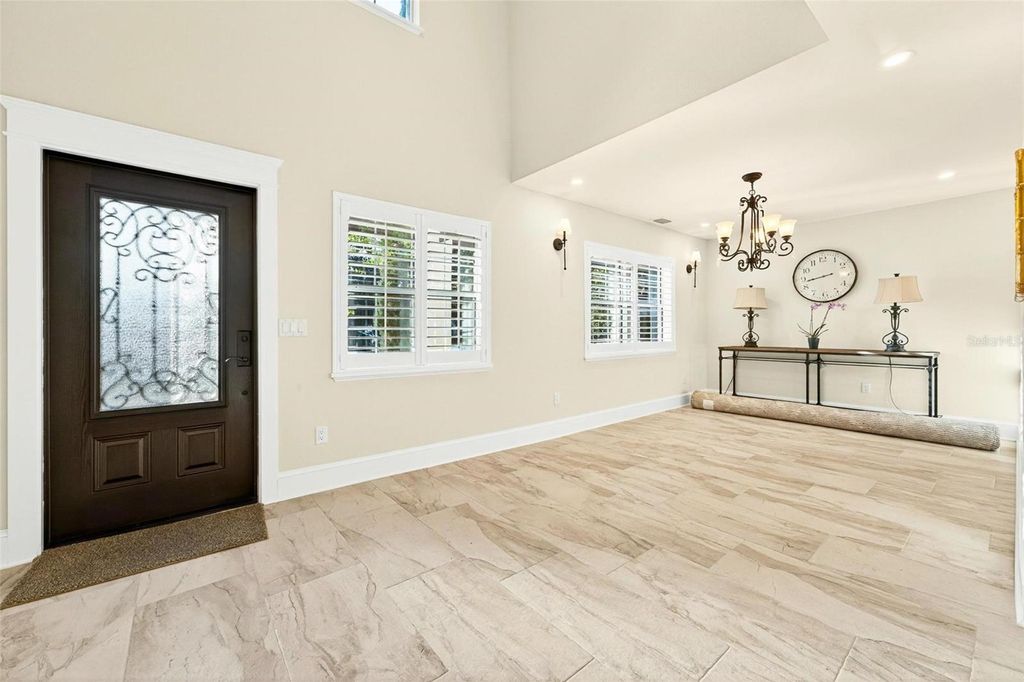 Image 10 of property listing at 1231 POINSETTIA AVENUE, Orlando, FL 32804