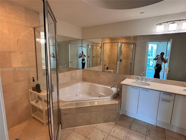 3131 NE 188th Street 1809, Aventura, FL 33180