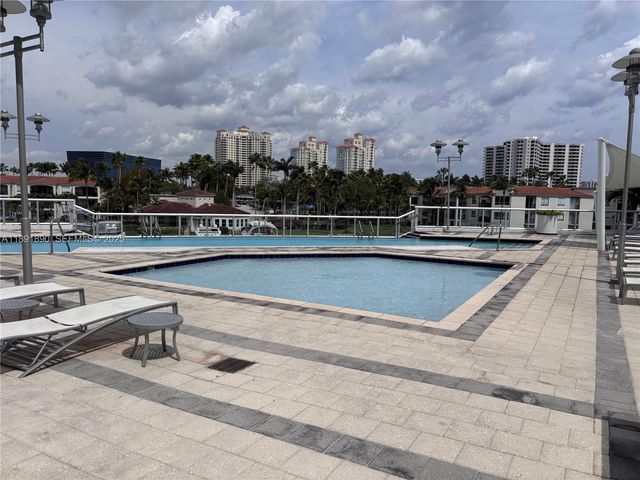 3131 NE 188th Street 1809, Aventura, FL 33180