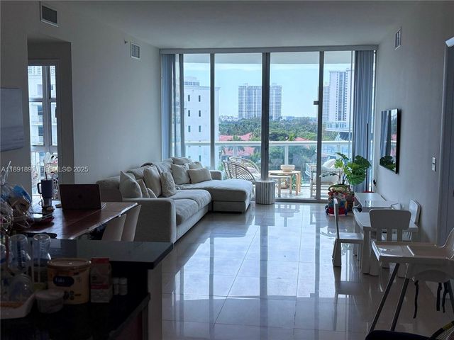 3131 NE 188th Street 1809, Aventura, FL 33180