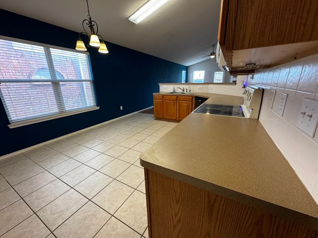 6024 Moor Hen Drive, Denton, TX 76208