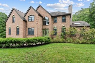 7 Stonehedge Drive, Hardyston Twp., NJ 07460