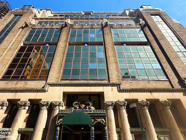 135 W 70th St Apt 2G, New York City, NY 10023