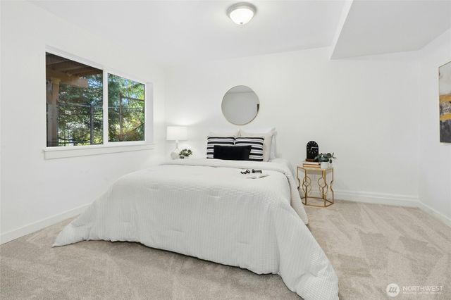 19016 Firlands Way N, Shoreline, WA 98133