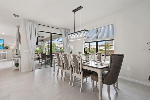 5876 SILVERSIDE PINE COURT, Lakewood Ranch, FL 34211