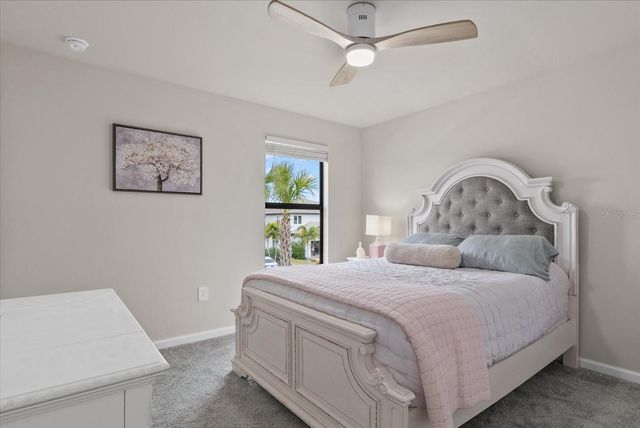 5876 SILVERSIDE PINE COURT, Lakewood Ranch, FL 34211