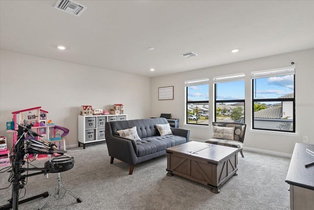 5876 SILVERSIDE PINE COURT, Lakewood Ranch, FL 34211