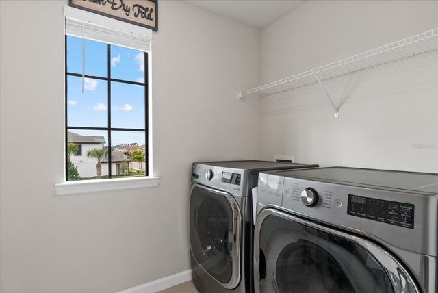 5876 SILVERSIDE PINE COURT, Lakewood Ranch, FL 34211