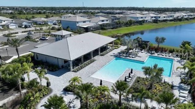 5876 SILVERSIDE PINE COURT, Lakewood Ranch, FL 34211